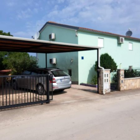 Apartments Villa Elda Peroj Εξωτερικό φωτογραφία