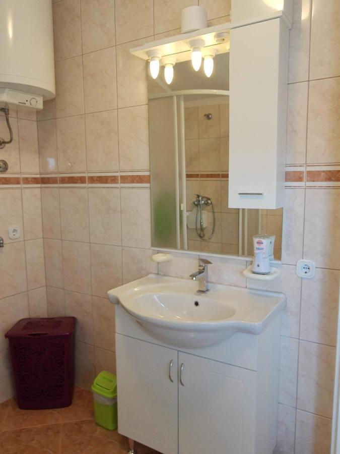 Apartments Villa Elda Peroj Εξωτερικό φωτογραφία
